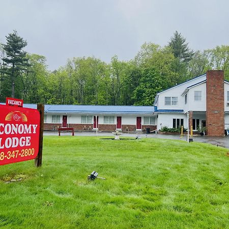 Economy Lodge 682 Main St Sturbridge Exterior foto